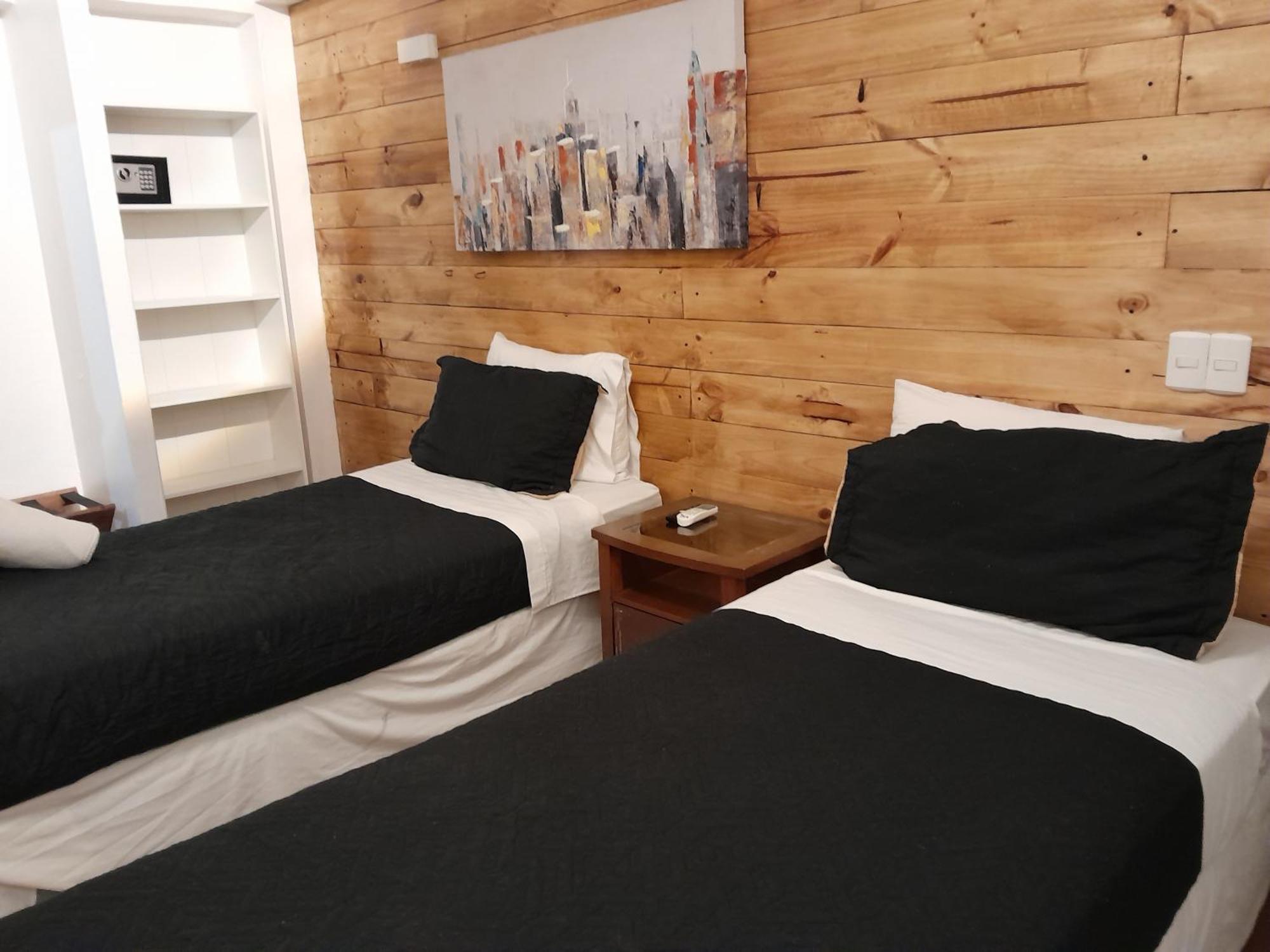 Santa Maria Express Hotel Сантяго Екстериор снимка