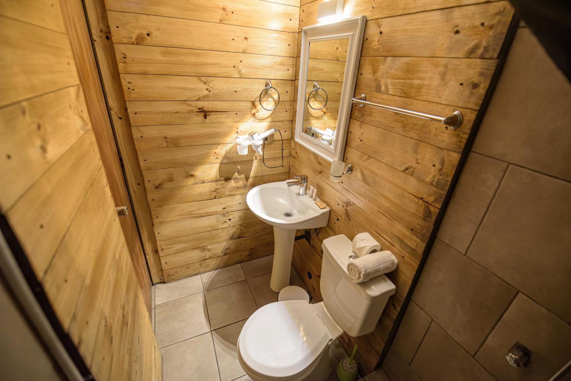 Santa Maria Express Hotel Сантяго Екстериор снимка